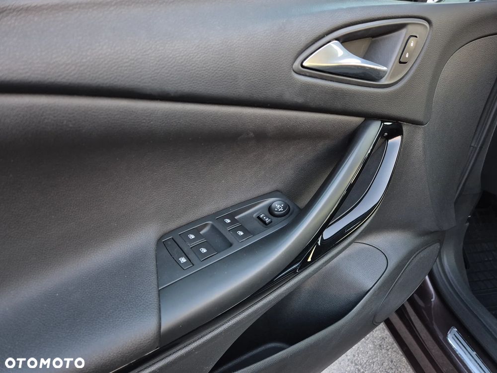 Opel Astra 1.4 Turbo Dynamic - 34