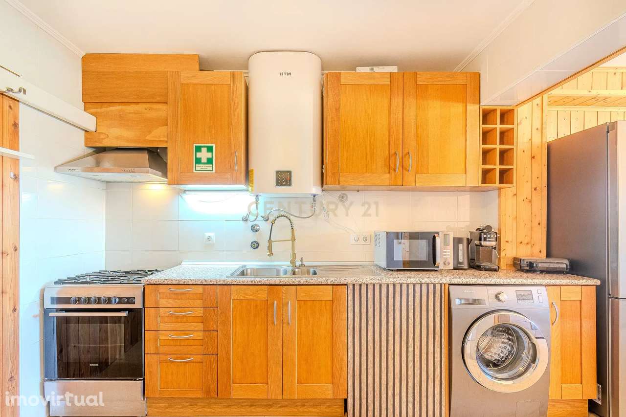 Moradia Geminada T2 no Centro de Ferreiras - Grande imagem: 4/23