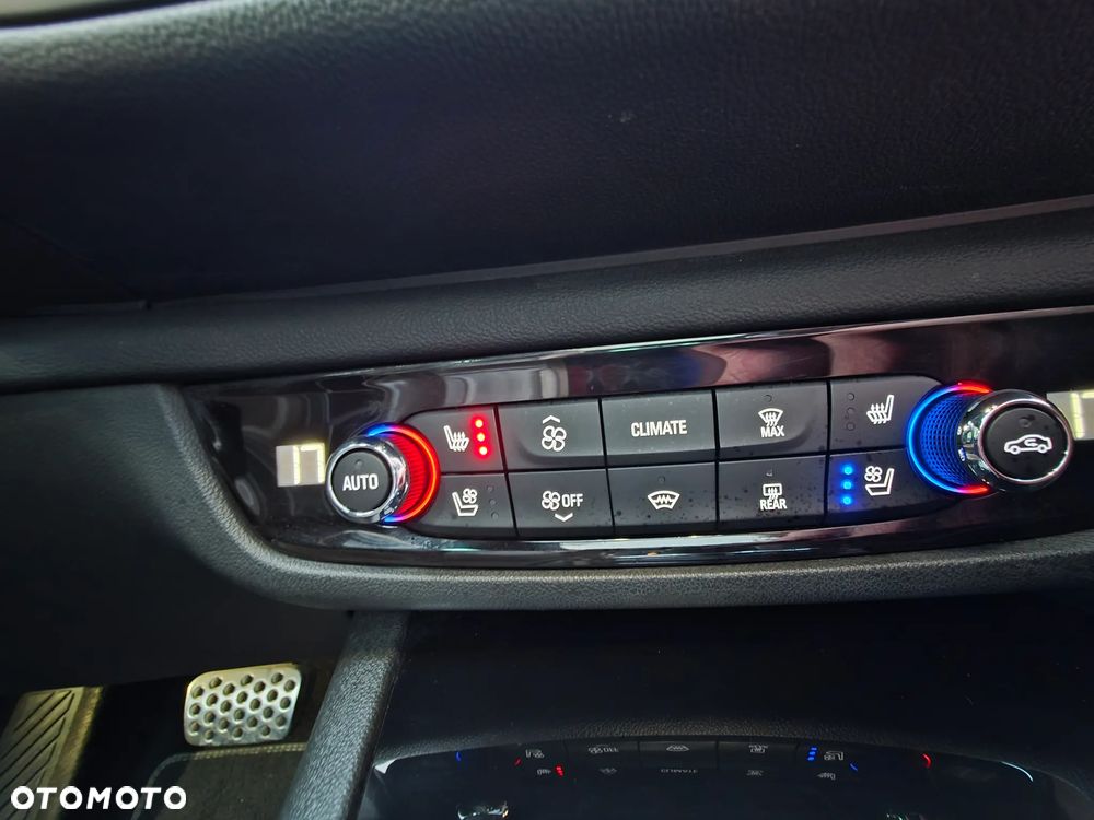 Opel Insignia 2.0 CDTI 4x4 GSi S&S - 19