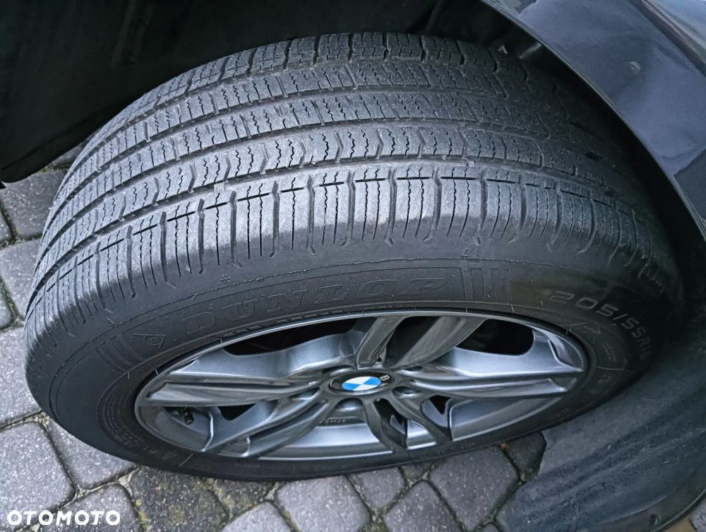 BMW Seria 3 320d DPF Edition Sport - 33