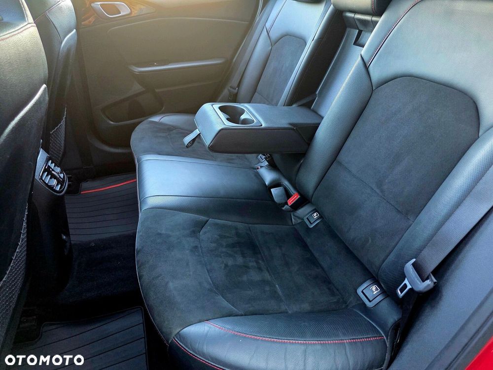 Kia ProCeed 1.6 T-GDI GT DCT - 26