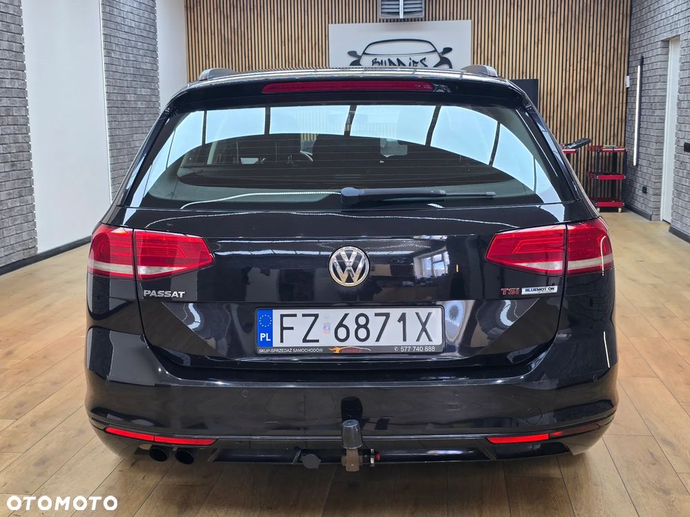 Volkswagen Passat 1.8 TSI BMT Comfortline - 25