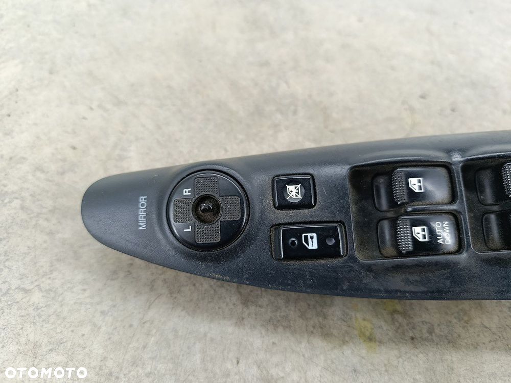 PANEL STEROWANIA SZYB  HYUNDAI TUCSON I 93570-2E200 - 3