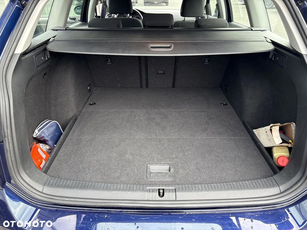 Volkswagen Golf - 17