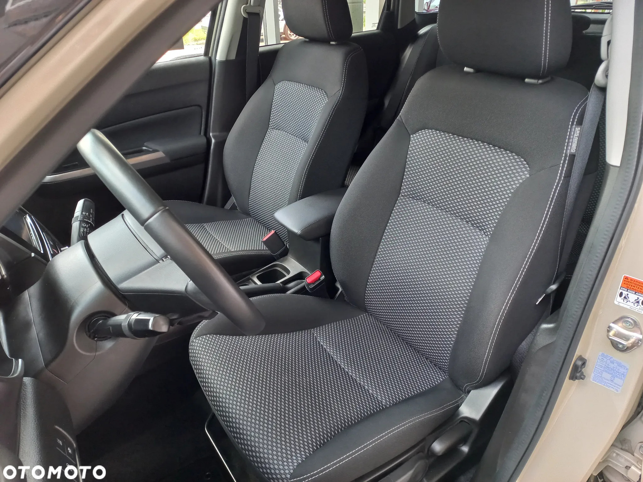 Suzuki Vitara 1.4 Boosterjet SHVS Premium 2WD - 23