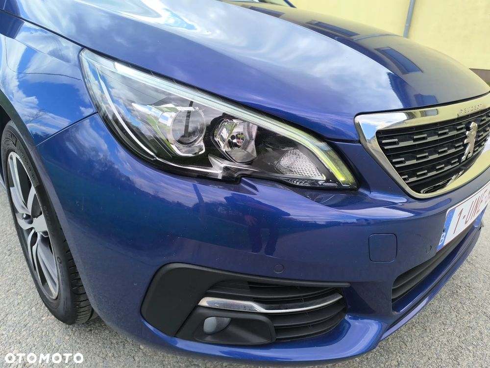 Peugeot 308 BlueHDi 130 Stop & Start Allure Business-Paket - 9