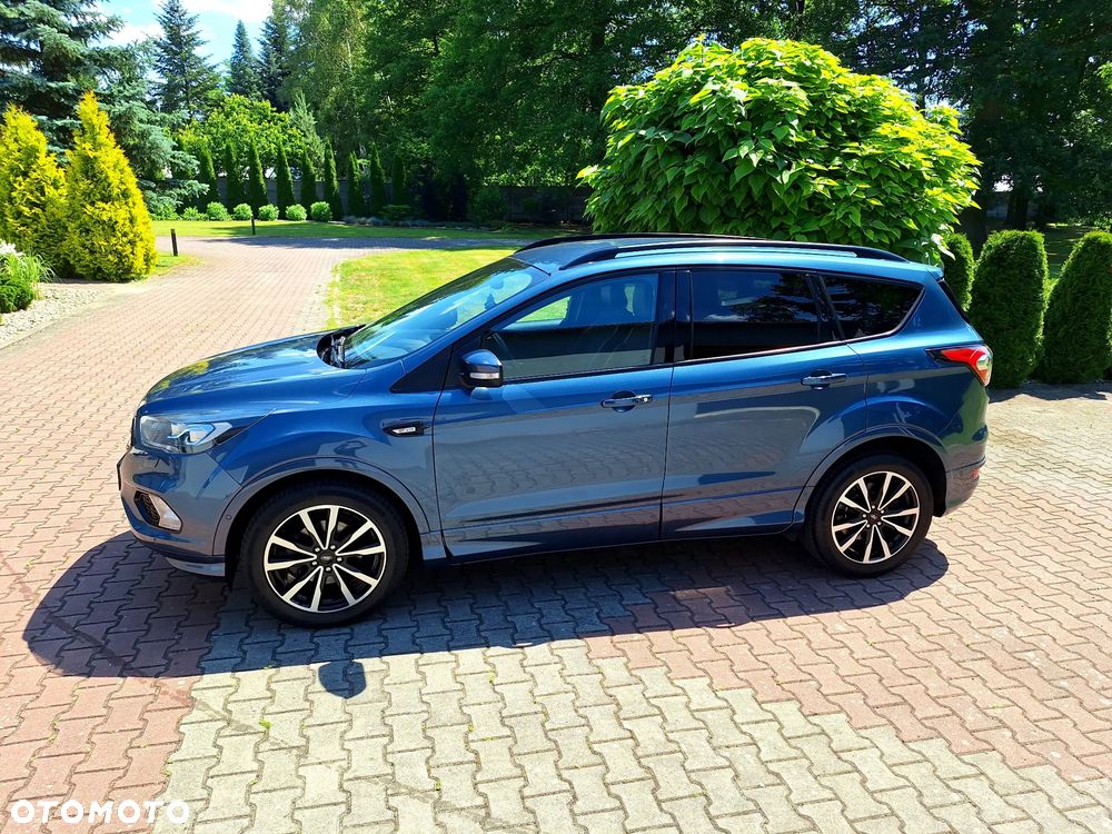 Ford Kuga 1.5 EcoBoost 2x4 ST-Line - 2
