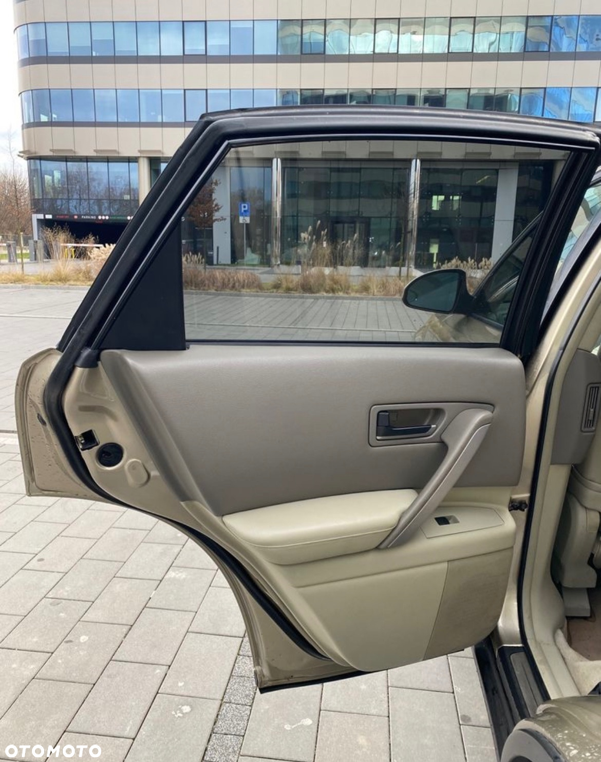 Infiniti FX FX35 - 8