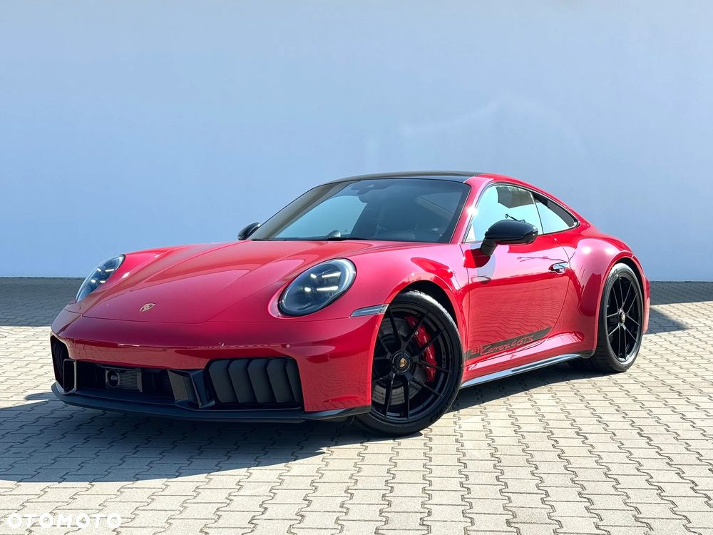 Porsche 911 Carrera 4 GTS PDK - 1