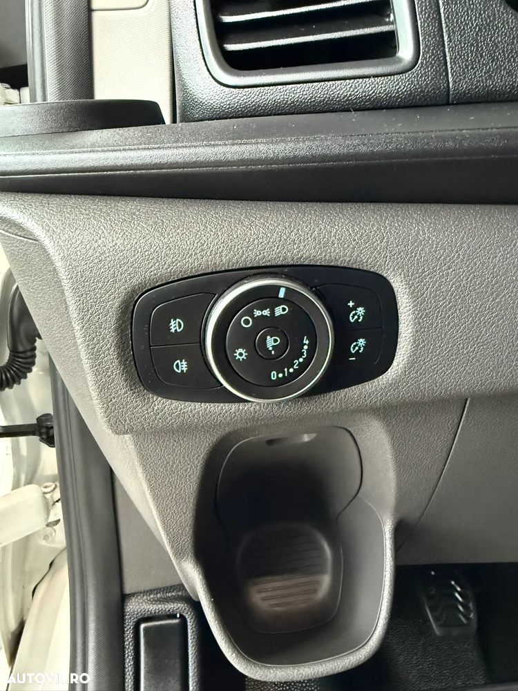 Ford Transit Custom - 31