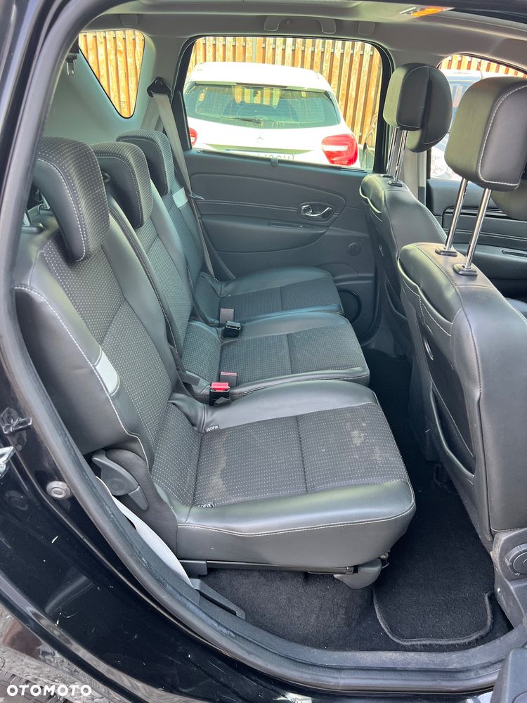 Renault Scenic ENERGY TCe 115 Bose Edition - 17