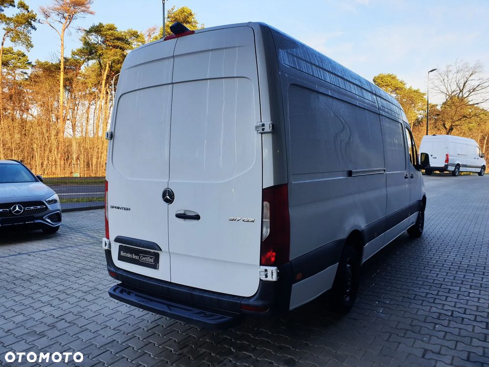 Mercedes-Benz SPRINTER 317 - 8