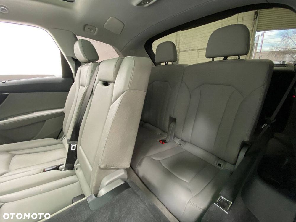 Audi Q7 - 21