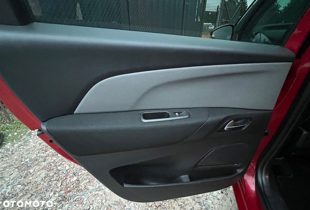 Citroën C4 Picasso - 23