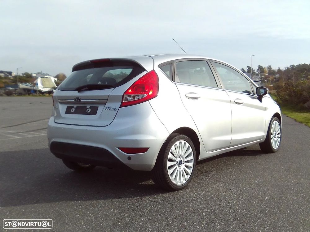 Ford Fiesta 1.4 TDCI Titanium - 2