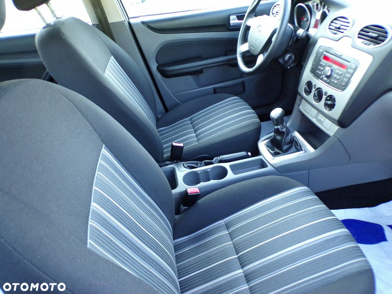 Ford Focus - 21