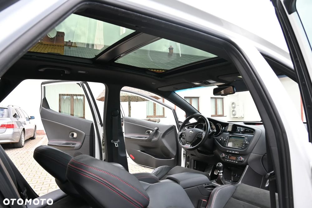 Kia Ceed Cee'd 1.6 T-GDI GT - 35