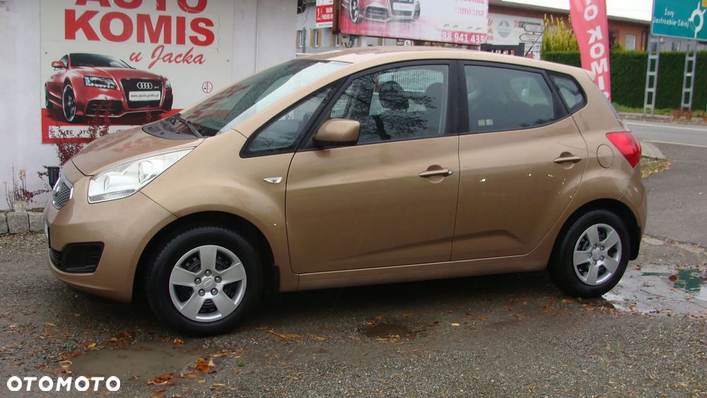 Kia Venga 1.4 L - 11