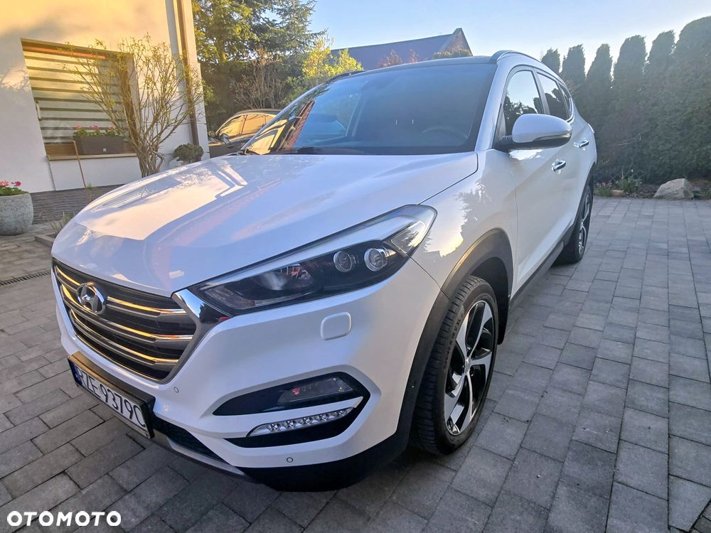 Hyundai Tucson 2.0 CRDI 4WD Automatik Premium - 16