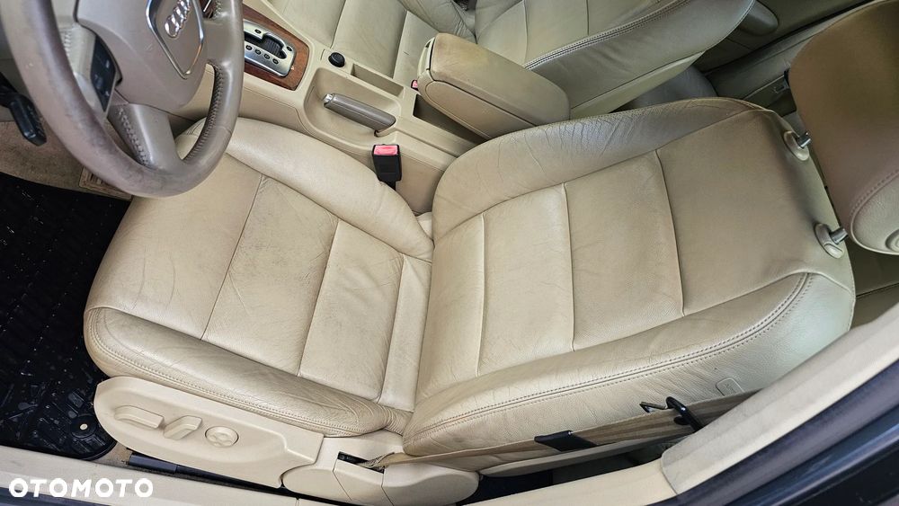 Audi A4 Limousine - 39