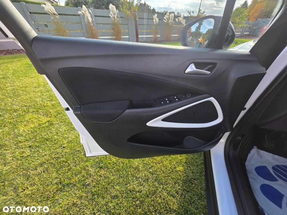 Opel Crossland X - 10