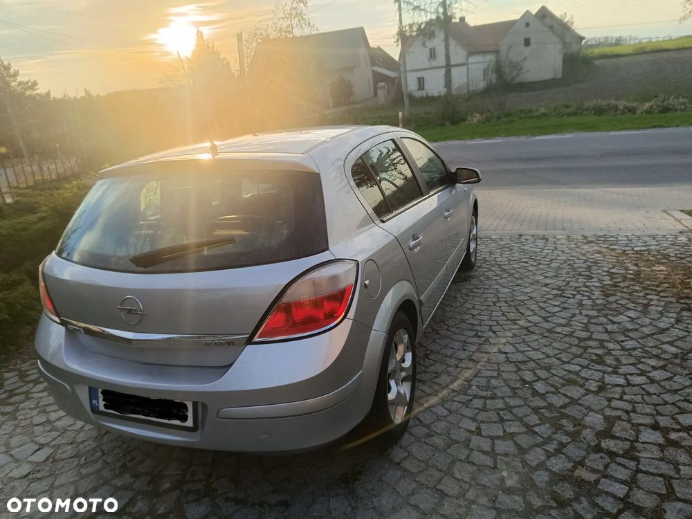 Opel Astra 1.7 CDTI - 5