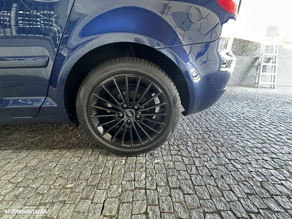 Audi A3 Sportback 1.6 TDI Ambiente - 8