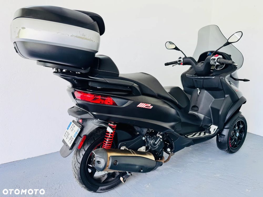 Piaggio MP-3 - 4