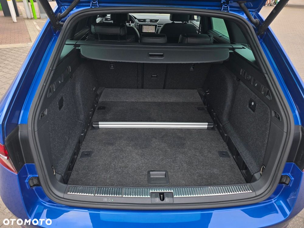 Skoda Superb 2.0 TDI SCR L&K DSG - 24