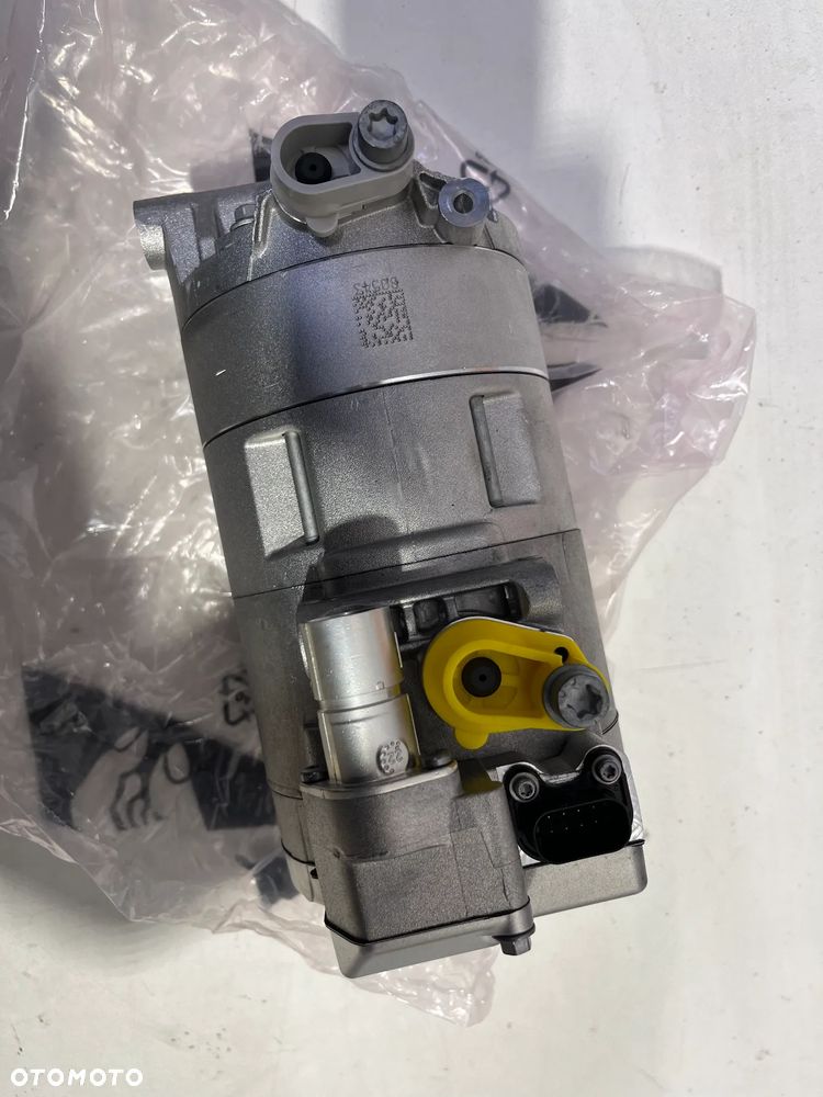 Kompresor / Sprężarka klimatyzacji BMW 6452-9496112-05 NOWA - 3