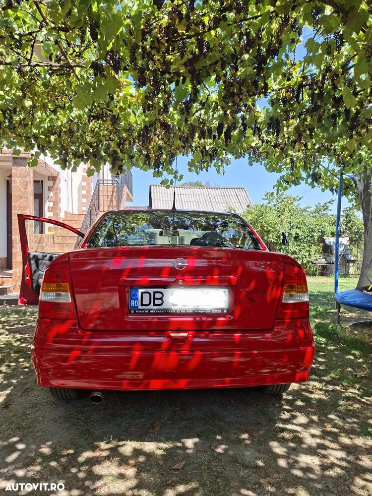Opel Astra Classic 1.4i - 12