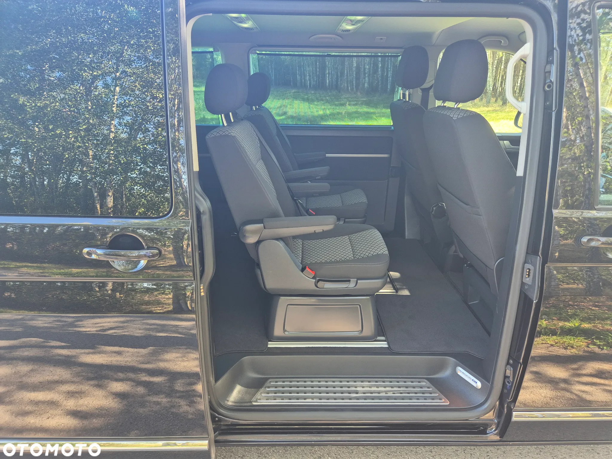 Volkswagen Multivan 2.0 TDI L1 Generation SIX DSG - 15