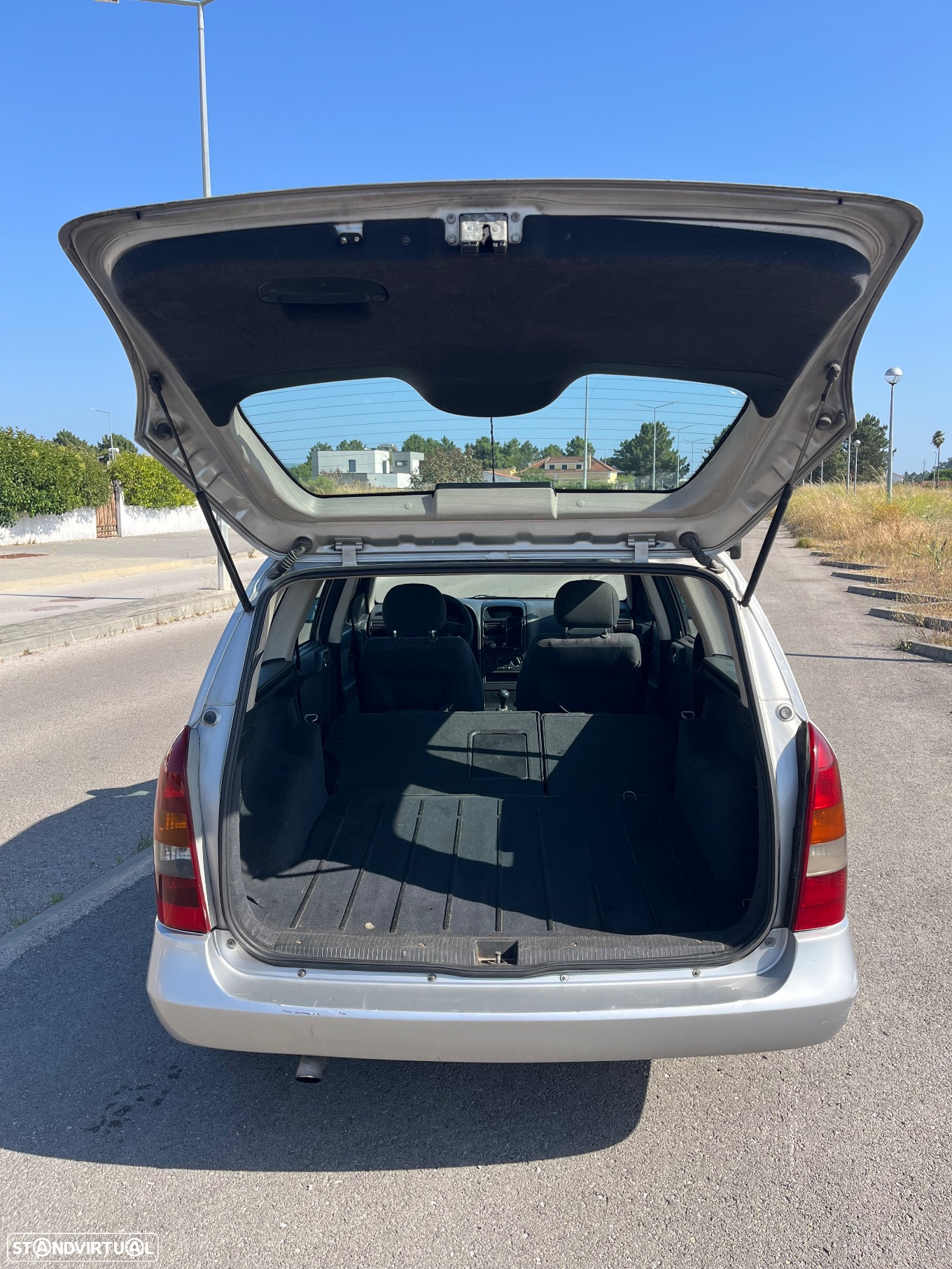 Opel Astra Caravan - 9