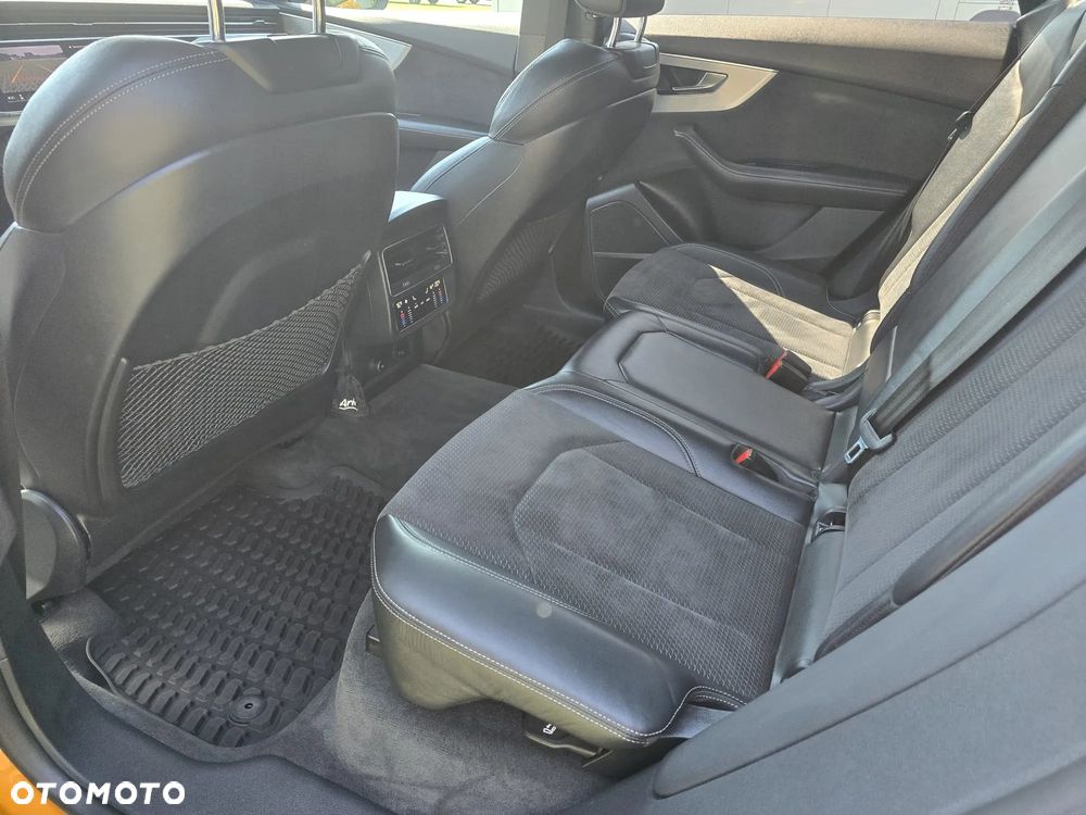 Audi SQ8 - 29