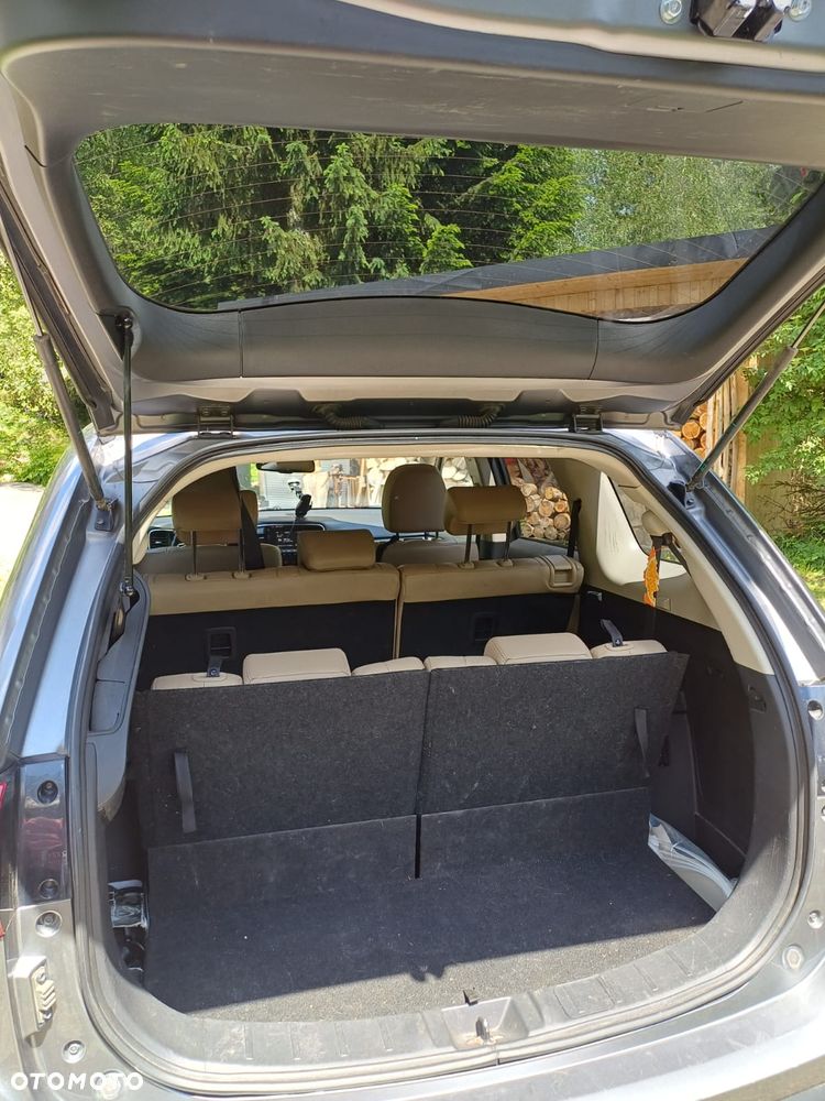 Mitsubishi Outlander 2.0 Intense + Navi 4WD CVT - 11