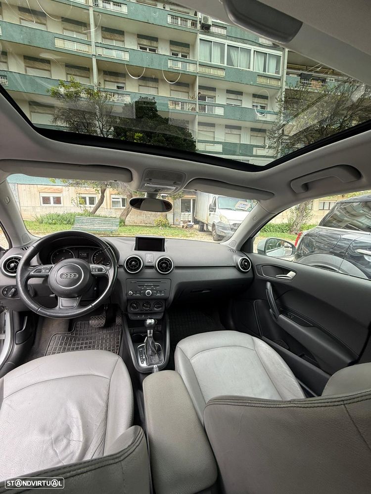 Audi A1 Sportback 1.6 TDi S-line S tronic - 5