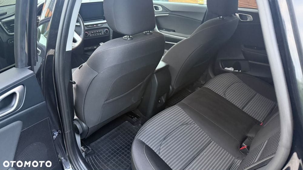 Kia Ceed 1.5 T-GDI M - 9