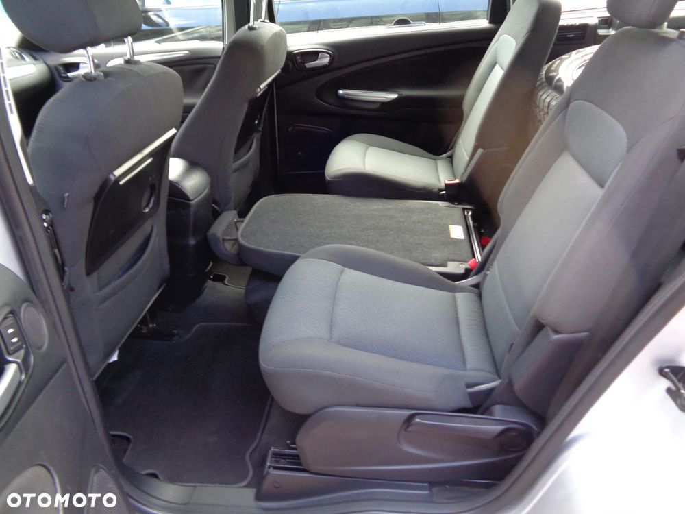 Ford Galaxy 2.0 Titanium - 11