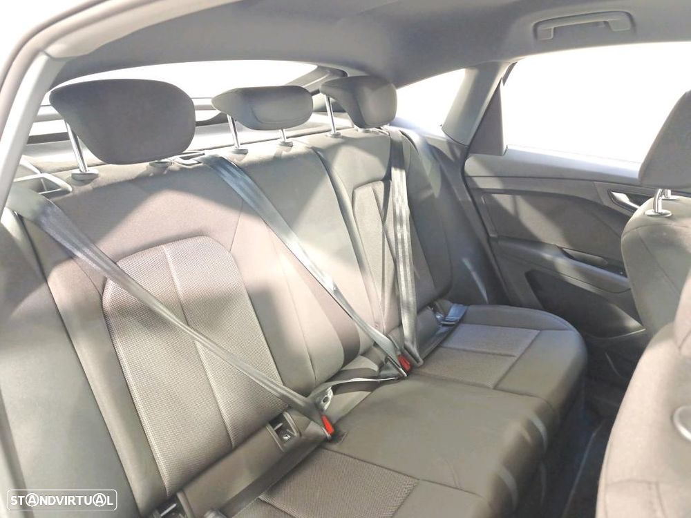 Audi Q4 Sportback e-tron 35 55 kWH - 9