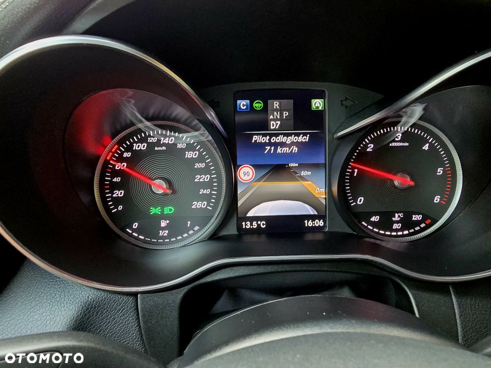 Mercedes-Benz GLC 250 d Coupe 4Matic 9G-TRONIC AMG Line - 40