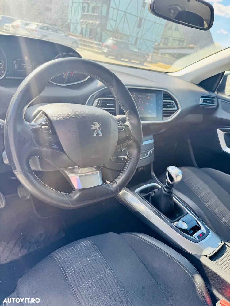 Peugeot 308 PureTech 130 GPF Stop & Start Allure - 15