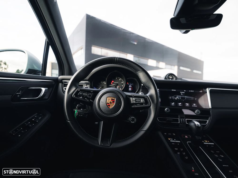 Porsche Macan T - 14