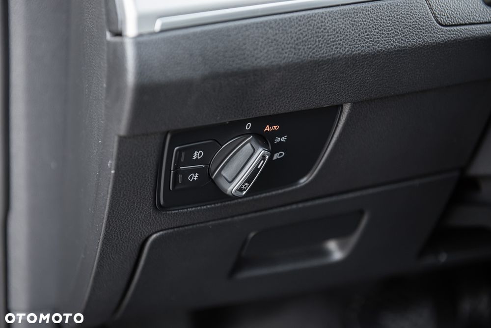 Volkswagen Passat Variant - 18