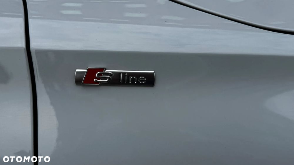 Audi A3 Limousine 35 TFSI S tronic S line - 5