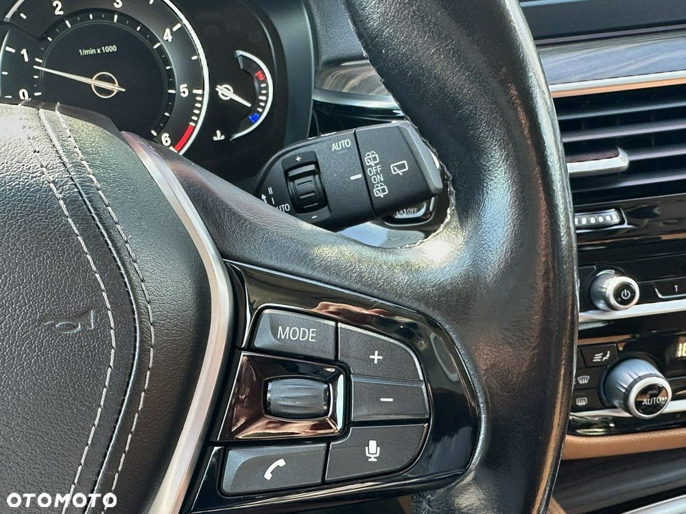 BMW Seria 5 520d Luxury Line - 21