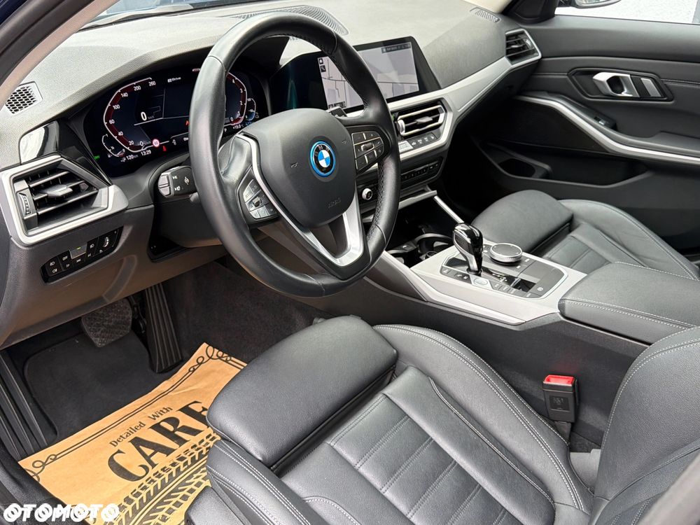 BMW Seria 3 320e Sport Line - 7