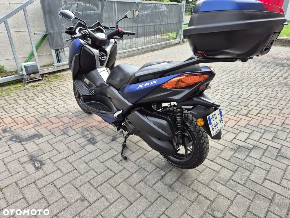 Yamaha X-max - 3