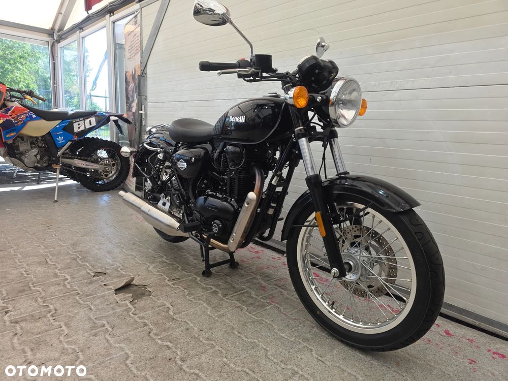Benelli IMPERIALE 400 - 4