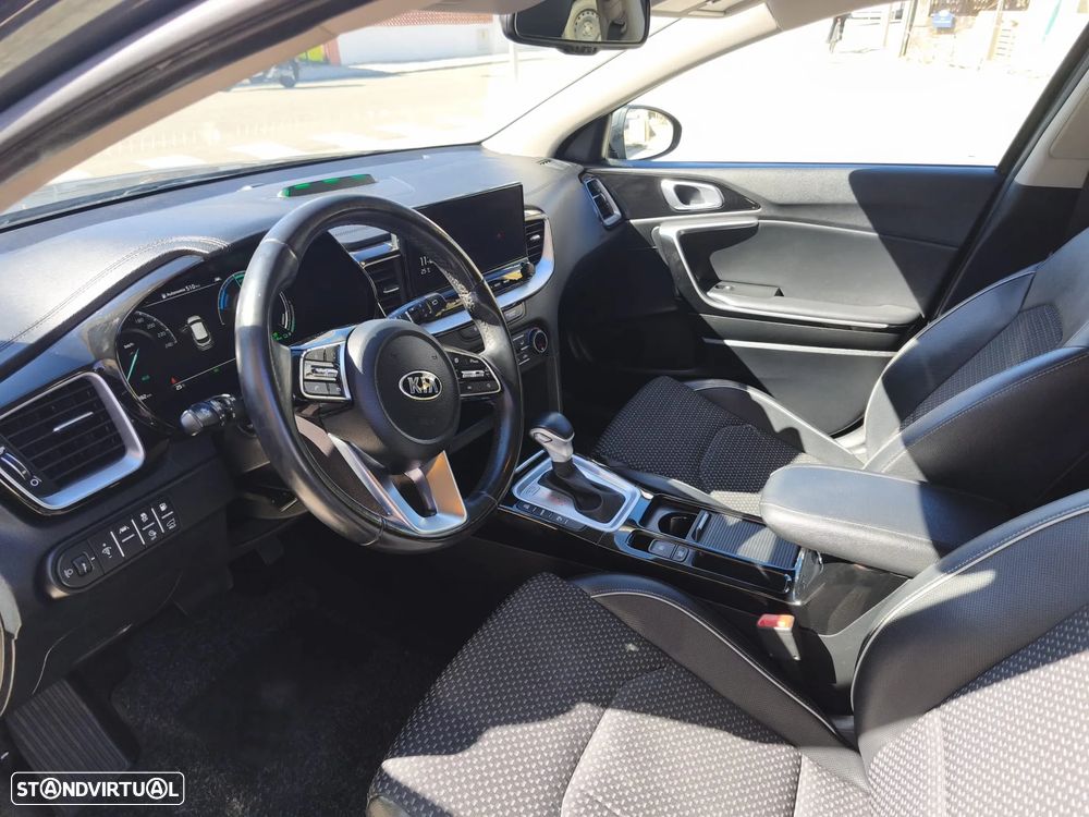 Kia XCeed 1.6 GDi PHEV First Edition+SRF - 14