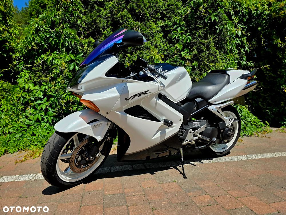 Honda VFR - 9